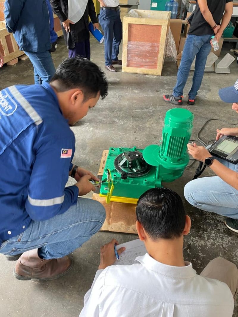 Inspection and Unload test Lightnin mixer(1)